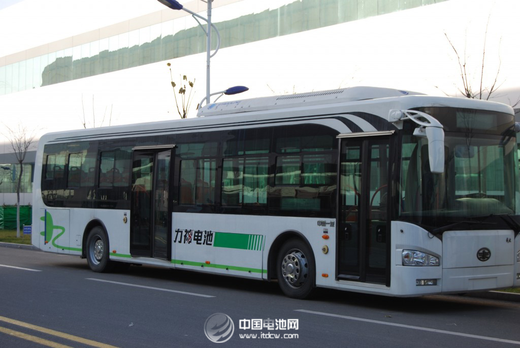 天津市力神鋰電池為新能源汽車提供能量芯