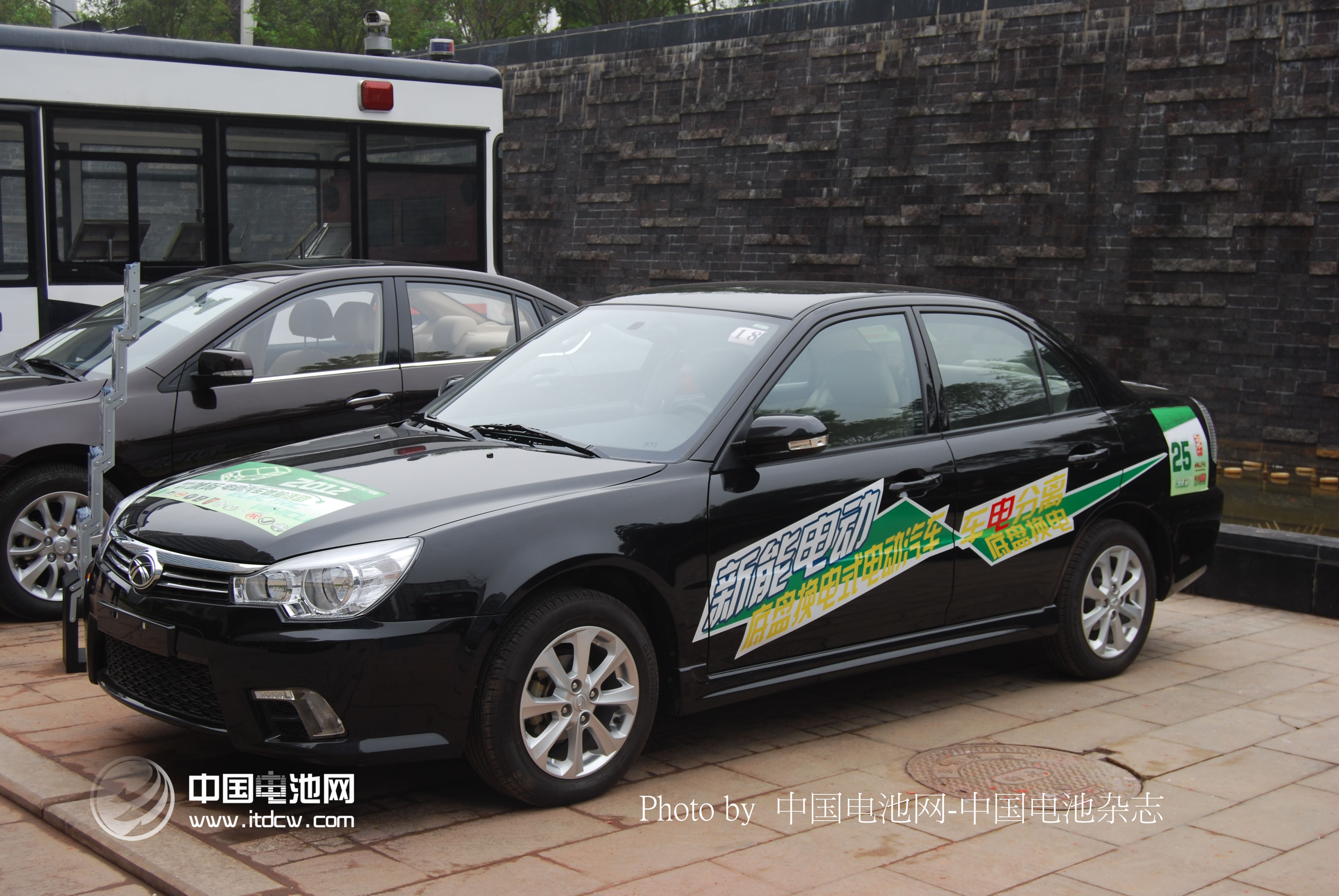 新鄉(xiāng)的電動汽車夢：電池電動車產業(yè)基地和示范城市